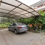 Studio Apartman Mirakul